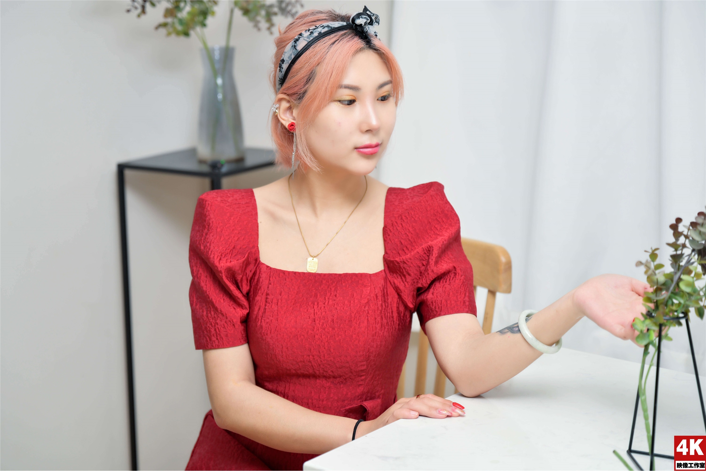 Ligui丽柜 2022.08.17 氛围灯下的肉丝 小發